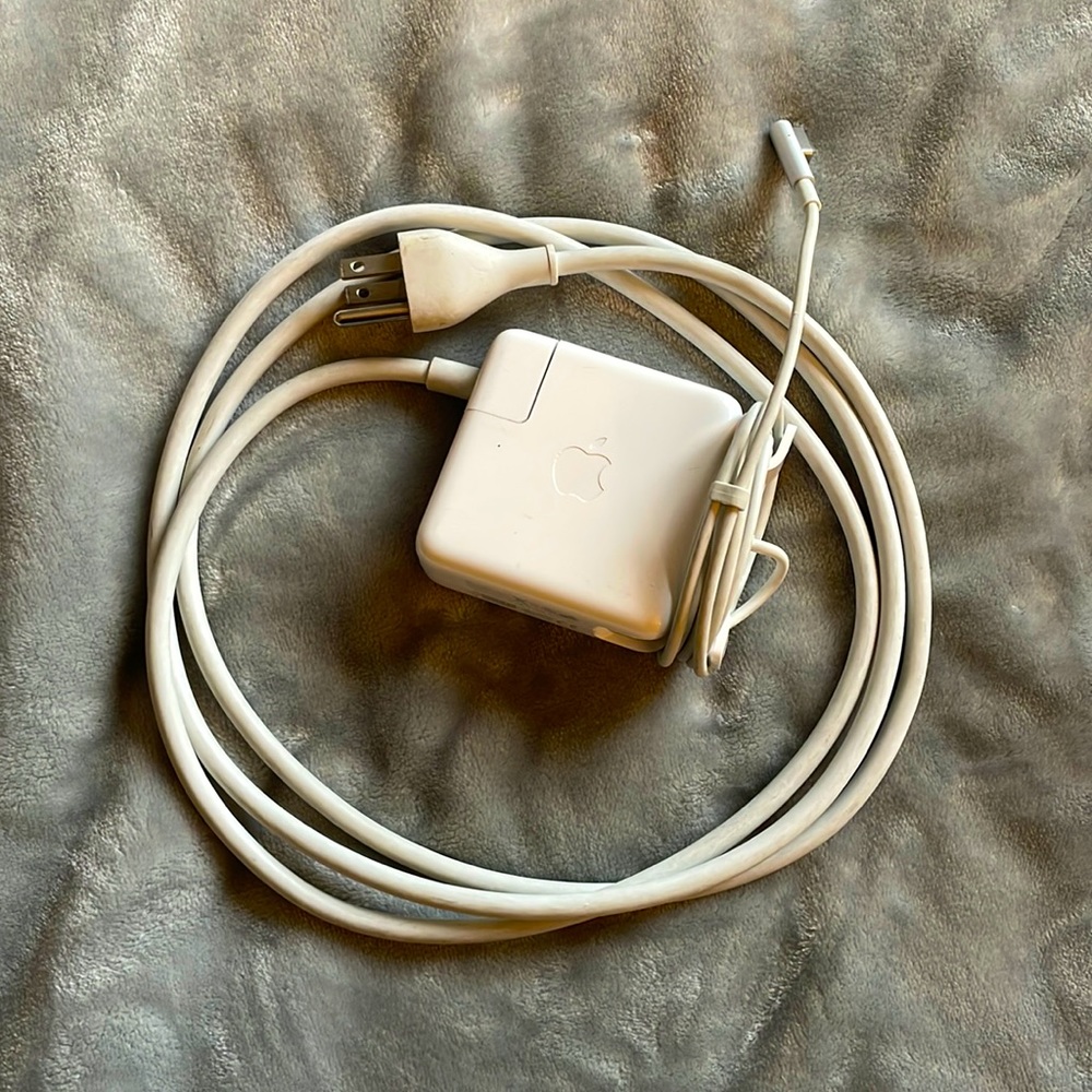 L-Tip MacBook Pro Charger 60W Magsafe